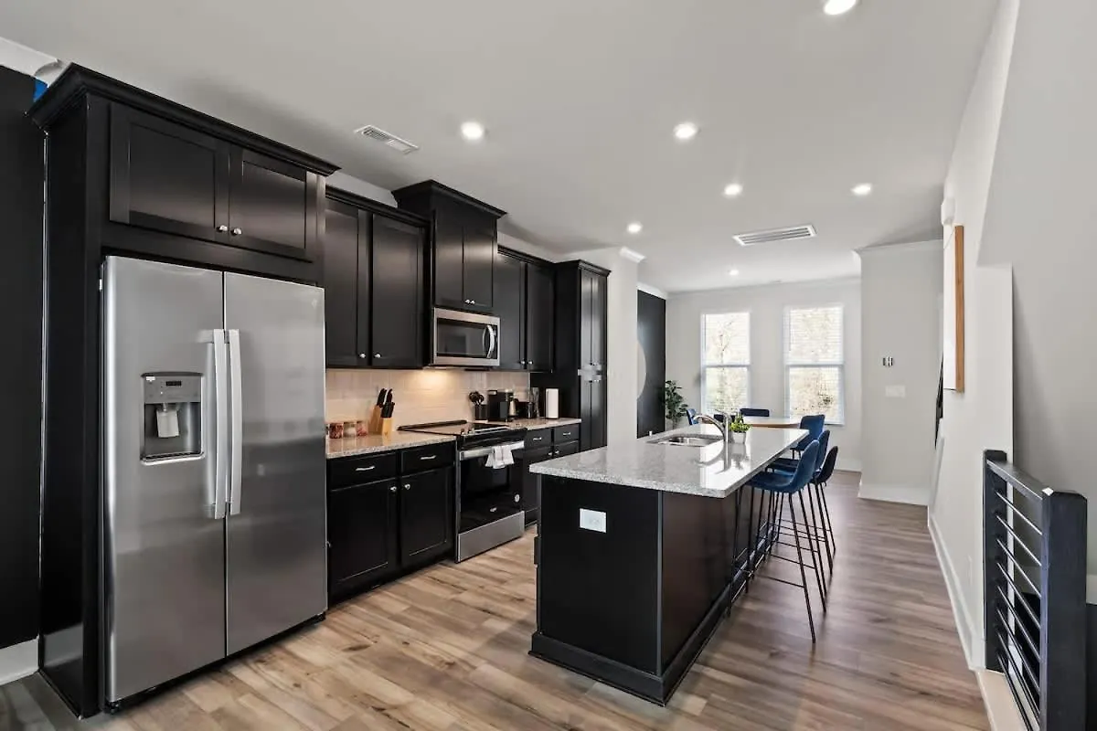 Holiday home Luxurious King 3Br Townhouse Mins To Uptown Clt! Villa Charlotte